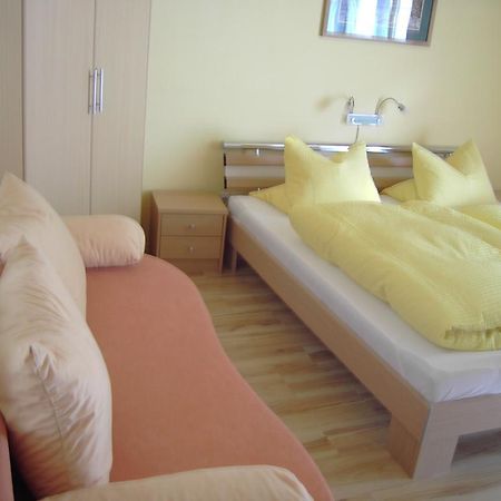 Haus Gutwenger Hotel Sankt Jakob in Defereggen Bagian luar foto